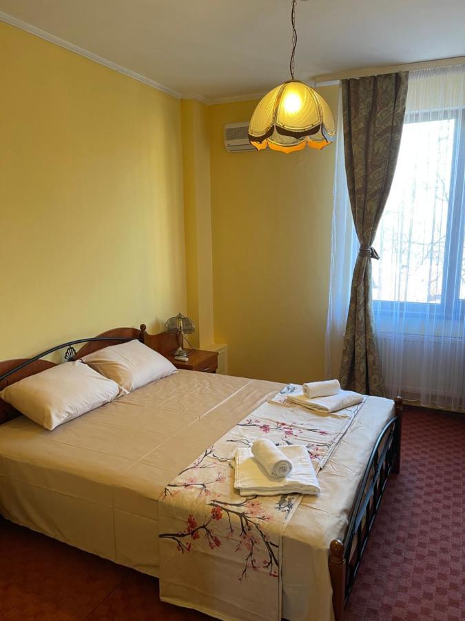 Хотел Сокол Plovdiv Ngoại thất bức ảnh