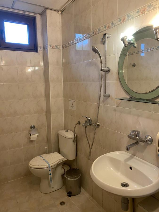 Хотел Сокол Plovdiv Ngoại thất bức ảnh