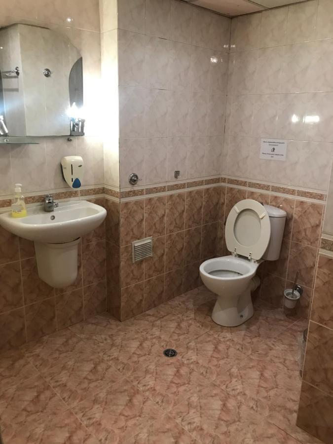 Хотел Сокол Plovdiv Ngoại thất bức ảnh